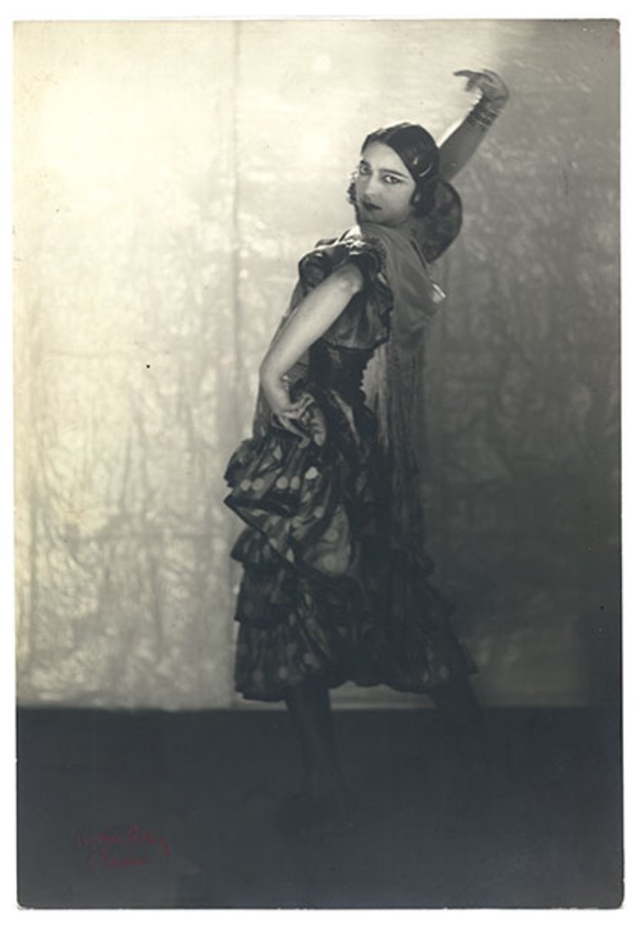 Man Ray.  Rosa Rolando(Rosa Covarrubias) 1923. Via catarinaudlap