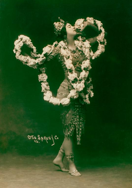 Otto Sarony. Ruth St. Denis in Radha 1908. Via nypl