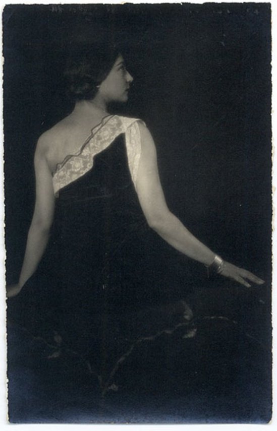 Tina Modotti. Rosa Rolando(Rosa Covarrubias)1 . Via catarinaudlap