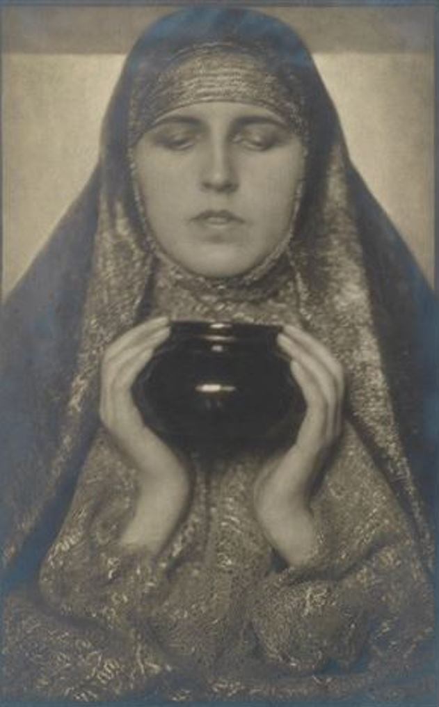 Rudolf Koppitz. Hedy Pfundmayr 1928. Via artnet