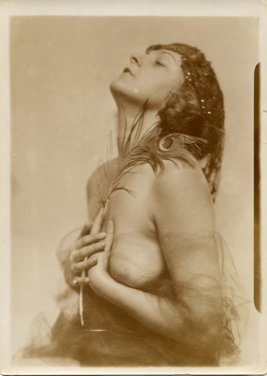 Charles Gates Sheldon. Modèle inconnu 1920s Via historicalzg