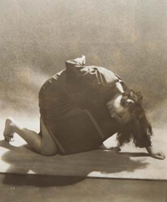 Soichi Sunami. Helen tamiris ®Soichi Sunami or assignee