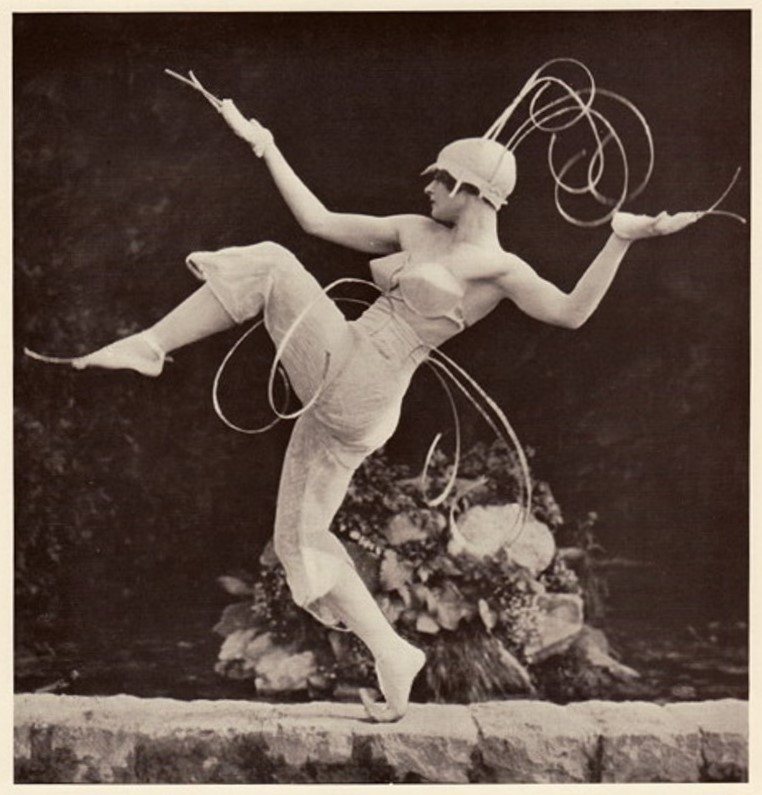 fred-daniels-margaret-morriss-dancer-costume-designed-by-lois-hutton-to-music-by-ravel-via-a-t-om-com