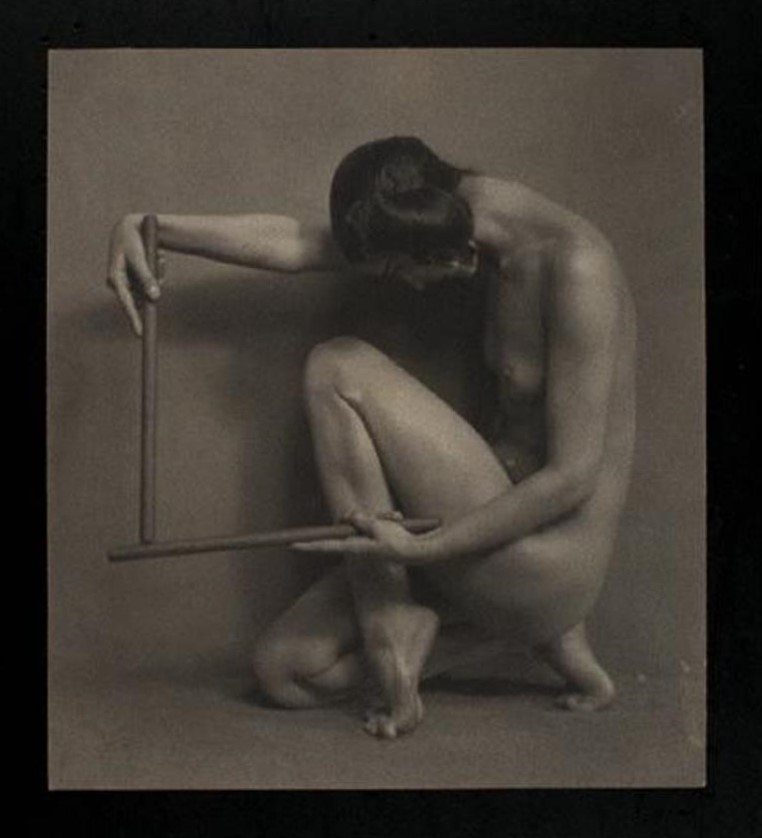 nickolas-muray1-rose-rolando-1921-via-eastmanmuseum