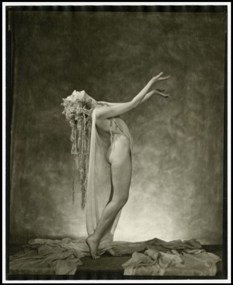 nickolas-muray3-doris-humphrey-1922-1961-via-eastmanmuseum