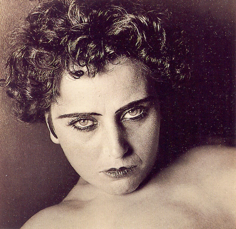 edward-weston-nahui-olin-1924