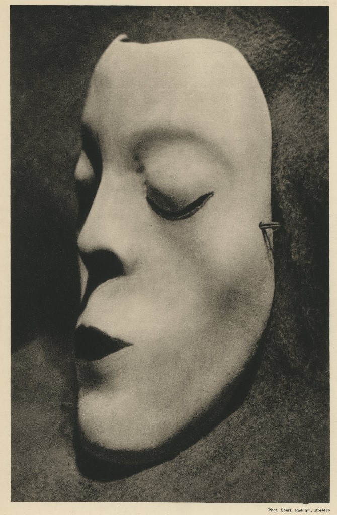 charlotte-rudolph-masque-de-danse-de-mary-wigman-1926