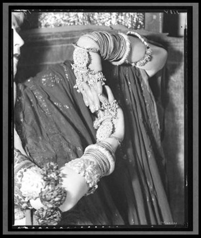 nickolas-muray-ruth-st-deniss-hands-1922-1961-via-eastmanmuseum