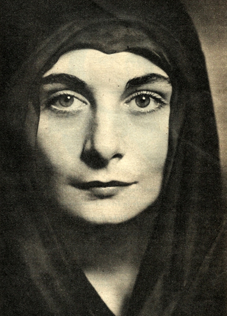 the-dancer-enrica-soma-anjelica-hustons-mother