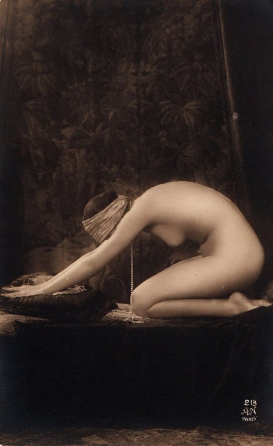 alfred-noyer-etude-de-nu-1920s-via-etsy