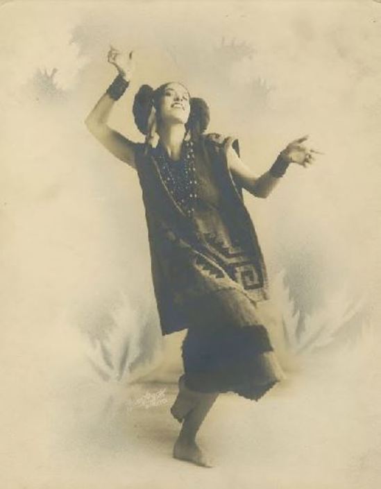 fred-hartstook-martha-graham-in-xochitl-1920martha-graham-center