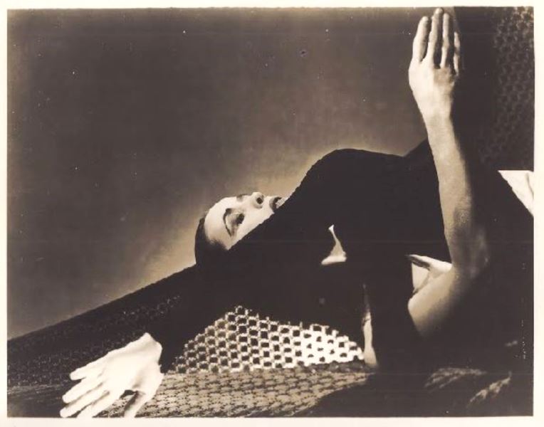 martha-graham-in-spectre-1914-from-chronicle-1936-martha-graham-center