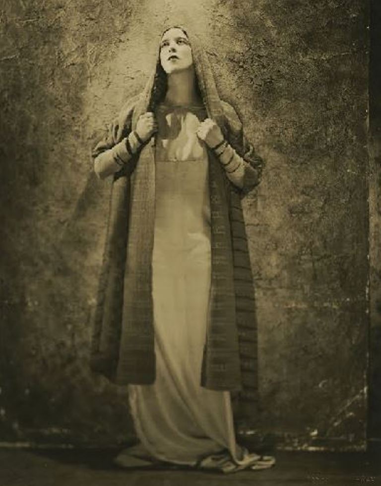 nickolas-muray-martha-graham-in-baal-shem-1926martha-graham-center