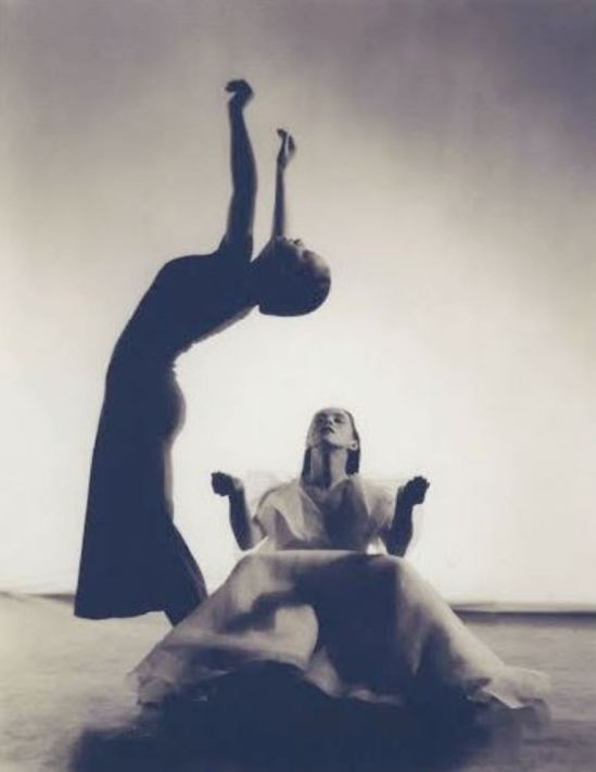 paul-hanson-martha-graham-and-dorothy-bird-in-primitive-mysteries-1931-martha-graham-center