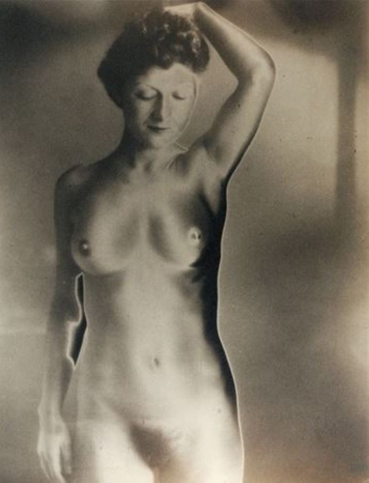 Blanc &amp; Demilly. Nu solarisé 1952. Via artnet