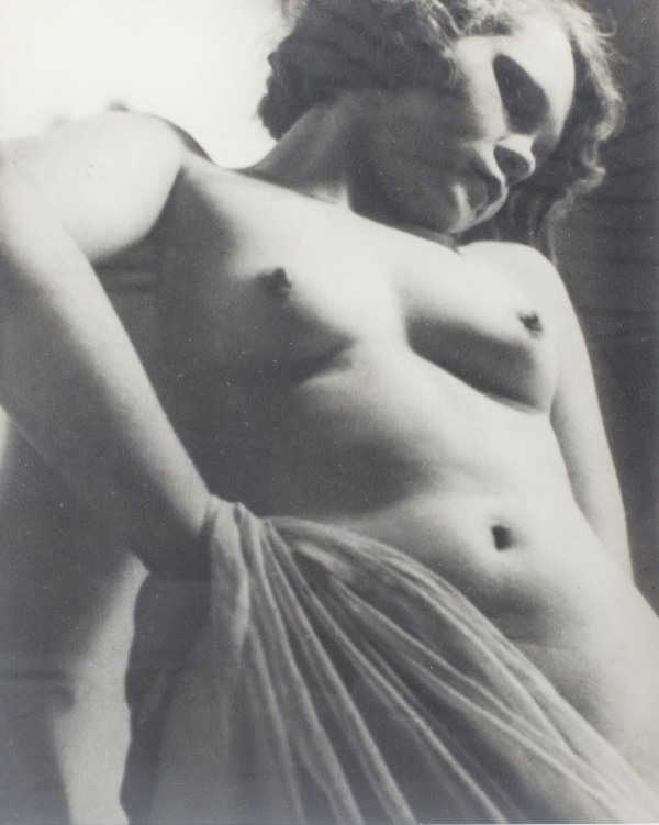 Jindrich Vanek1. Nude study. Via designrobot