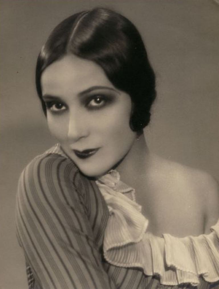 Portrait of the actress Dolores del Rio1. Via fanpix