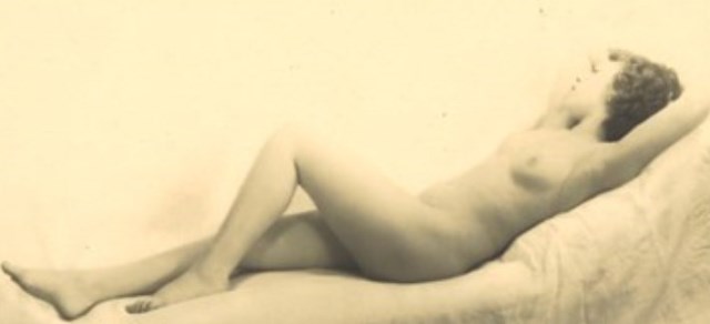 Laure Albin-Guillot. La dormeuse 1937